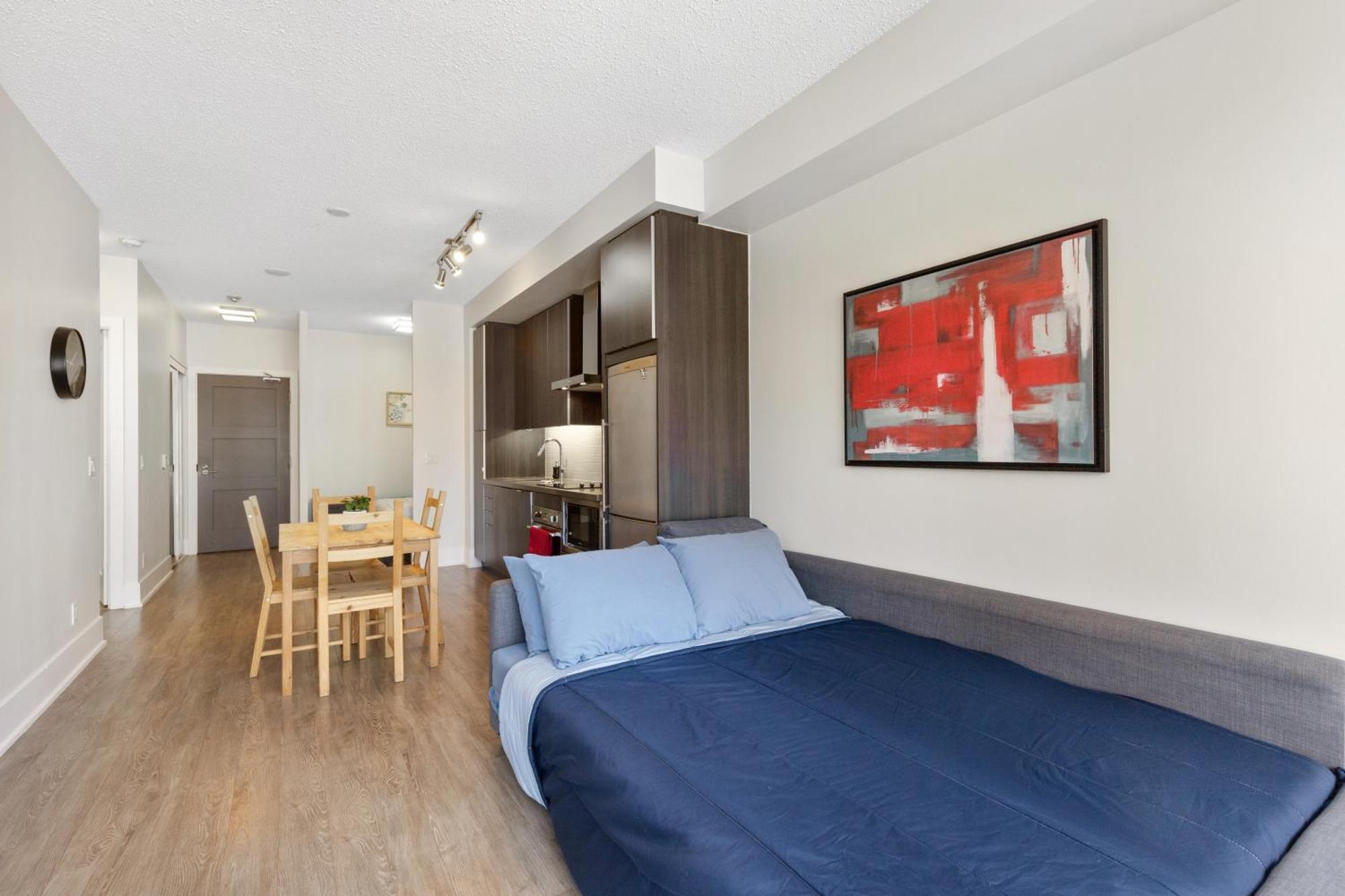 2Bedroom Cn Tower And Water Views - Free Parking - Rooftop Pool Торонто Экстерьер фото
