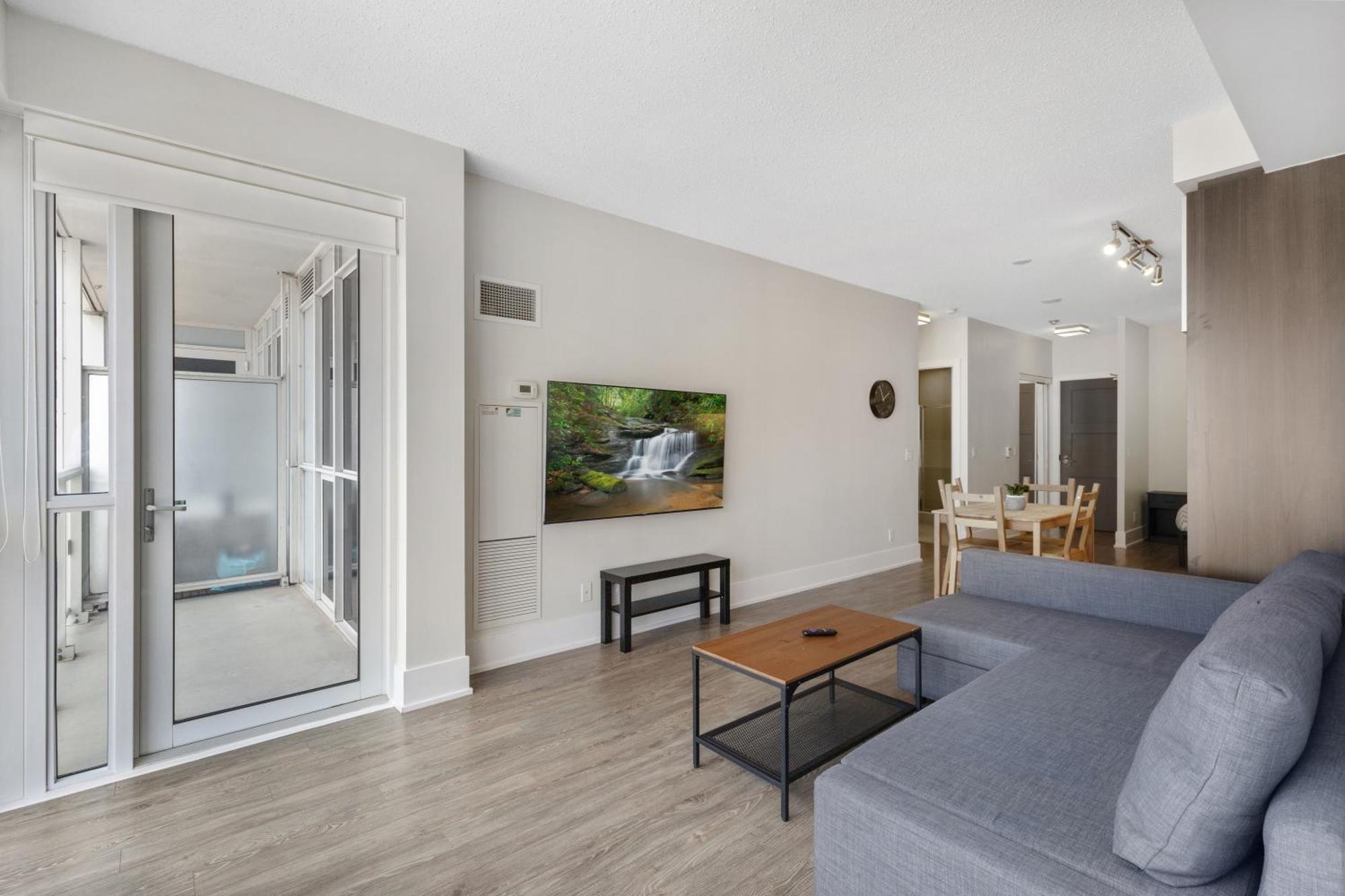 2Bedroom Cn Tower And Water Views - Free Parking - Rooftop Pool Торонто Экстерьер фото