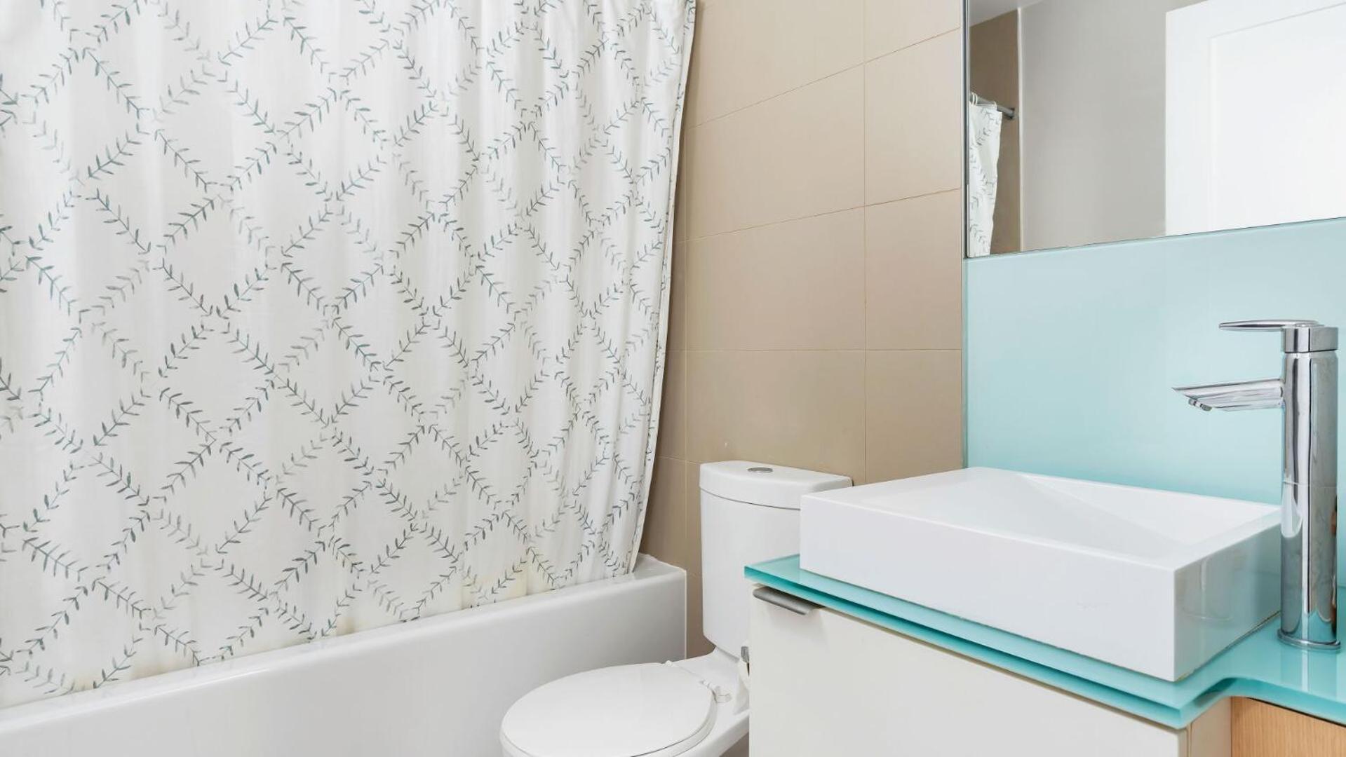 2Bedroom Cn Tower And Water Views - Free Parking - Rooftop Pool Торонто Экстерьер фото